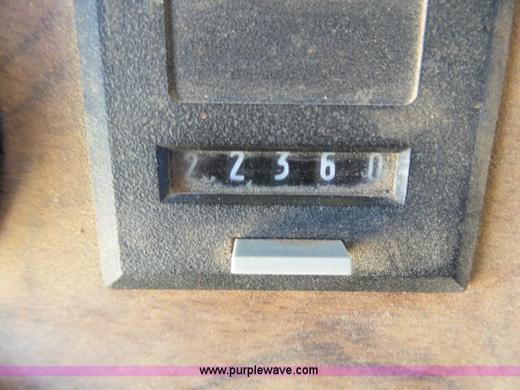 image for item K8443 1995 Peterbilt 379 semi truck