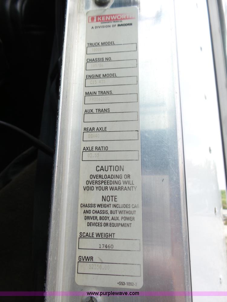 image for item K8449 2005 Kenworth T800B semi truck