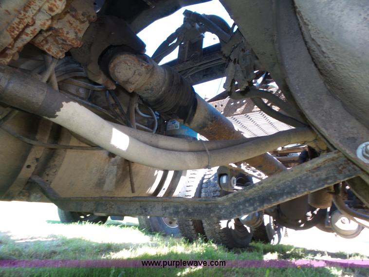 image for item L4005 2002 Mack CH613 semi truck