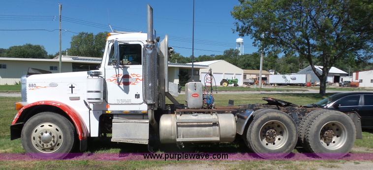 image for item L4006 1996 Peterbilt 379 semi truck