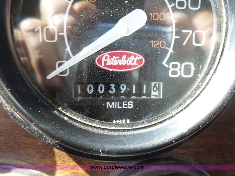 image for item L4006 1996 Peterbilt 379 semi truck