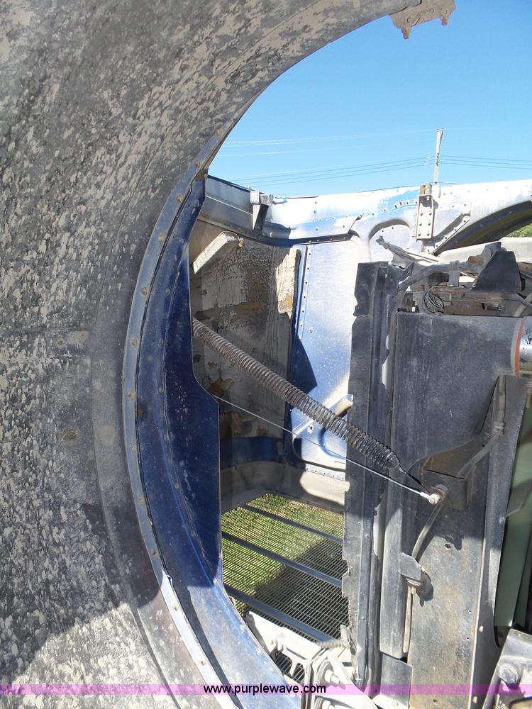 image for item L4006 1996 Peterbilt 379 semi truck