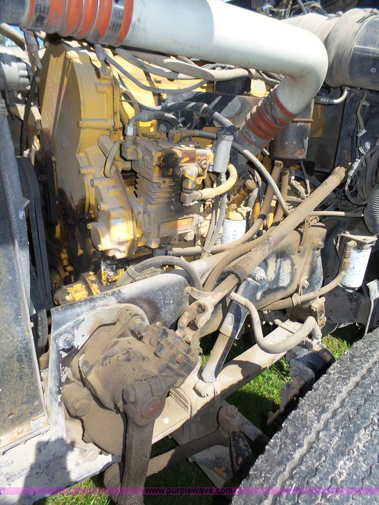 image for item L4006 1996 Peterbilt 379 semi truck