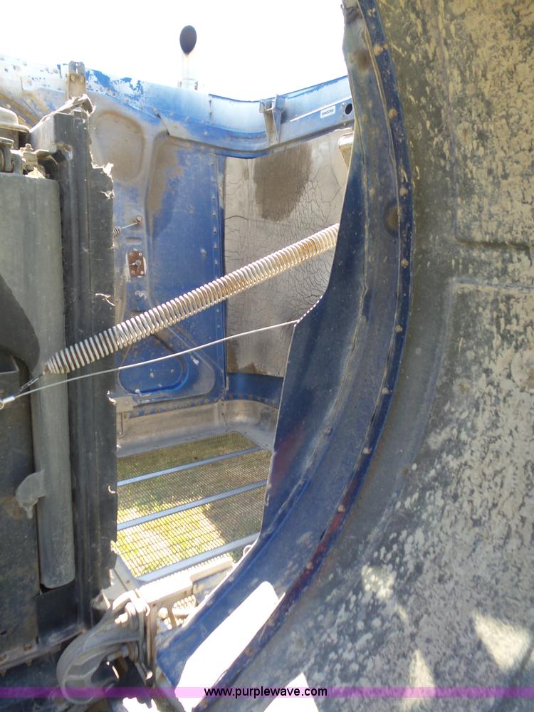 image for item L4006 1996 Peterbilt 379 semi truck