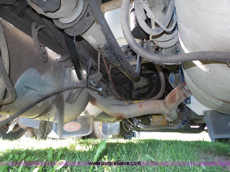 image for item L4006 1996 Peterbilt 379 semi truck