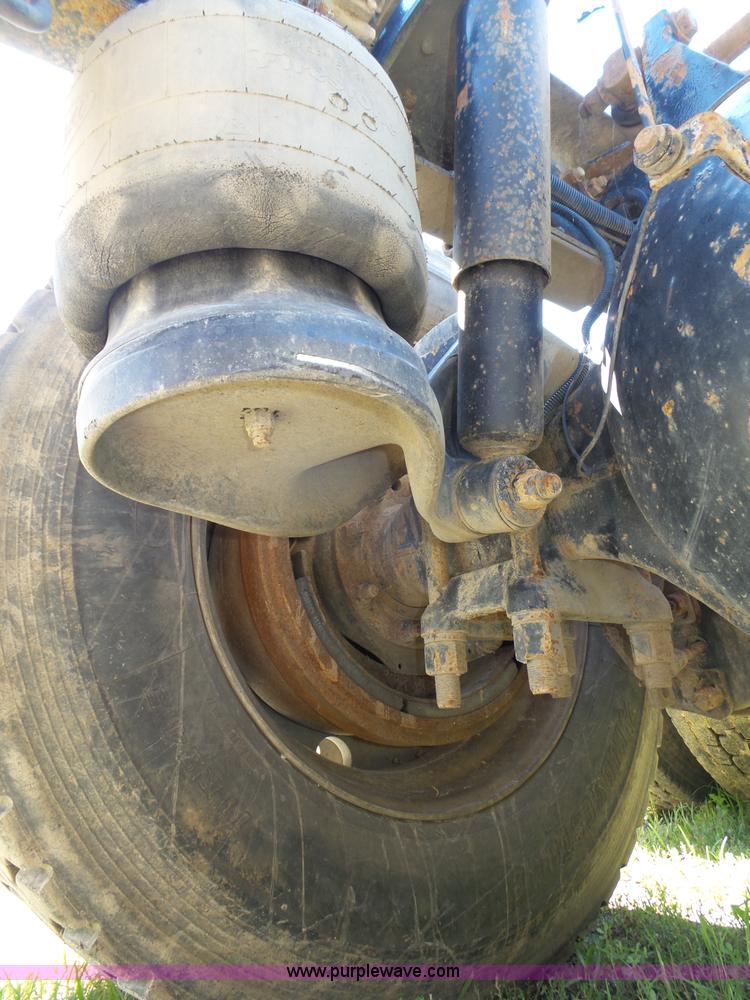 image for item L4006 1996 Peterbilt 379 semi truck