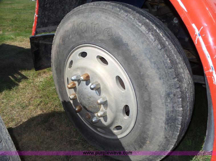 image for item L4006 1996 Peterbilt 379 semi truck