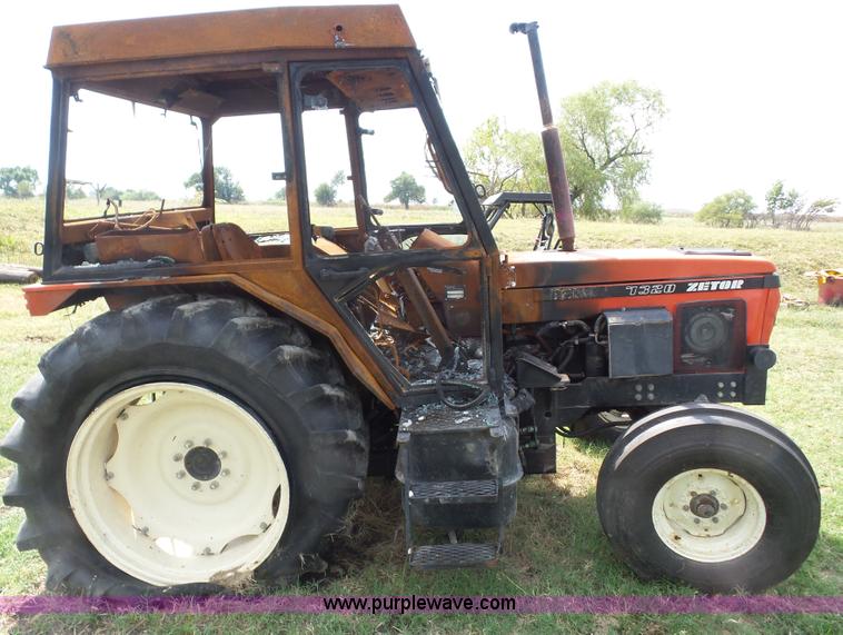 image for item AG9449 Zetor 1320 tractor