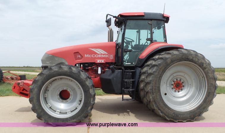 image for item BJ9321 2007 McCormick ZTX280 MFWD tractor