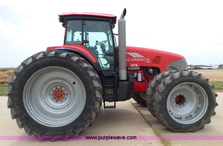 image for item BJ9321 2007 McCormick ZTX280 MFWD tractor