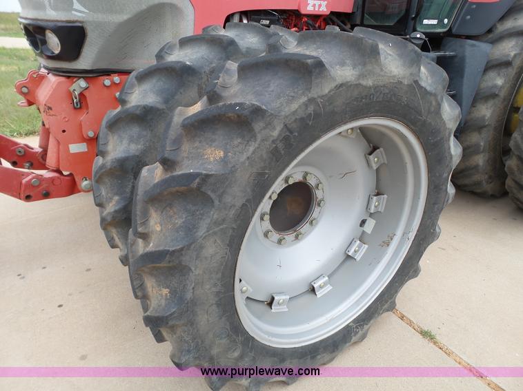 image for item BJ9321 2007 McCormick ZTX280 MFWD tractor
