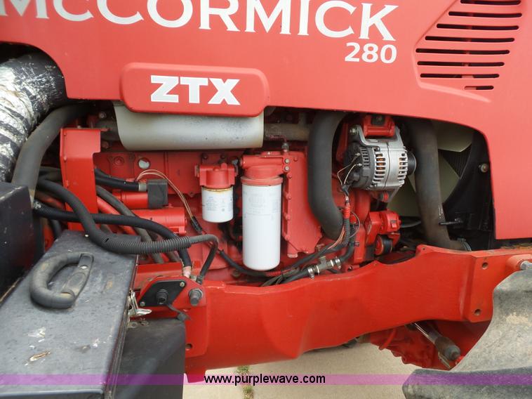 image for item BJ9321 2007 McCormick ZTX280 MFWD tractor