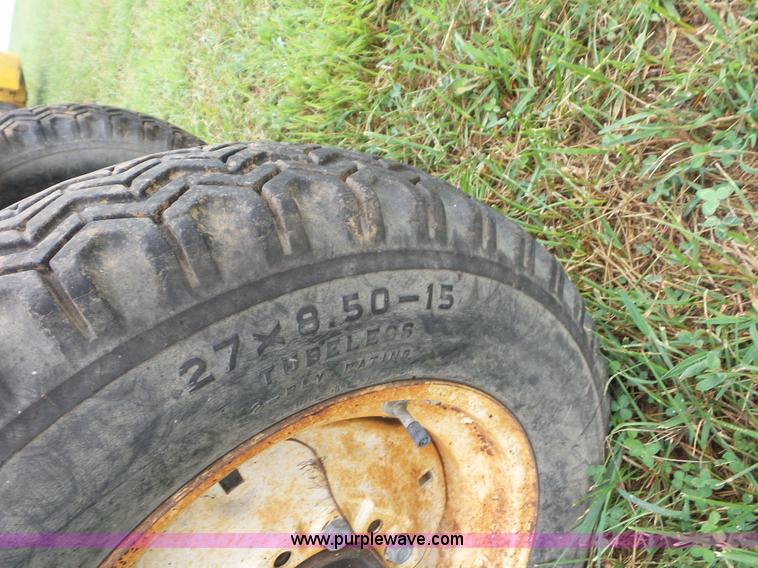 image for item BK9622 Bolens 1250 lawn tractor