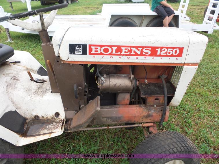 image for item BK9622 Bolens 1250 lawn tractor