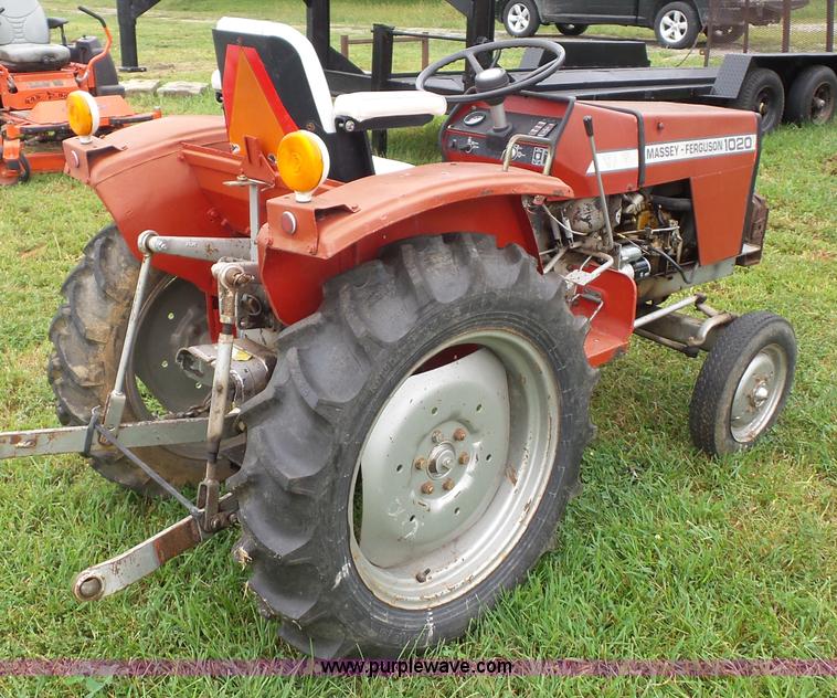image for item BK9623 Massey-Ferguson 1020 tractor