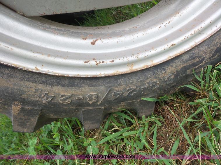 image for item BK9623 Massey-Ferguson 1020 tractor