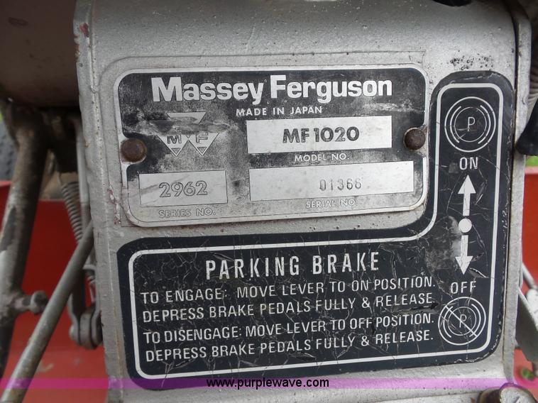 image for item BK9623 Massey-Ferguson 1020 tractor