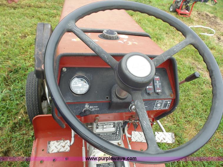 image for item BK9623 Massey-Ferguson 1020 tractor