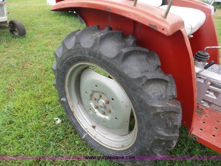 image for item BK9623 Massey-Ferguson 1020 tractor
