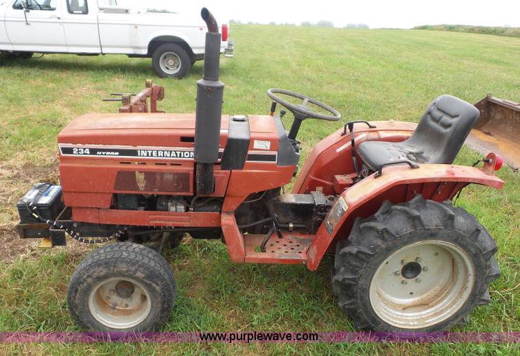 image for item BK9626 International 234 tractor