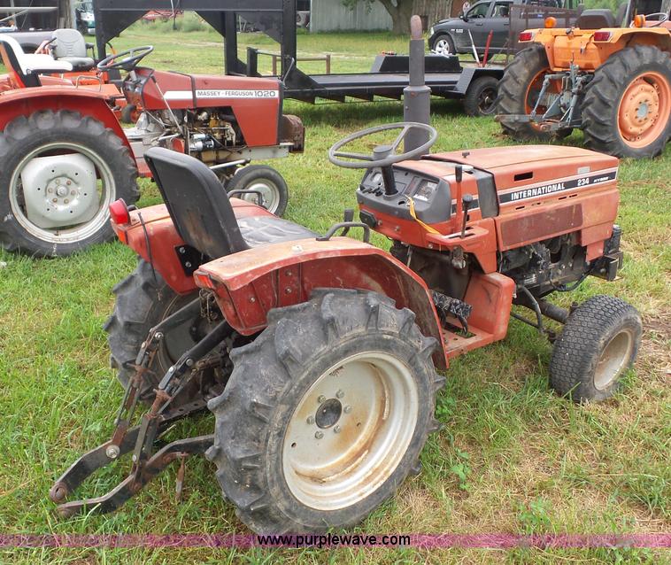 image for item BK9626 International 234 tractor