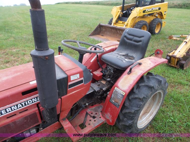 image for item BK9626 International 234 tractor