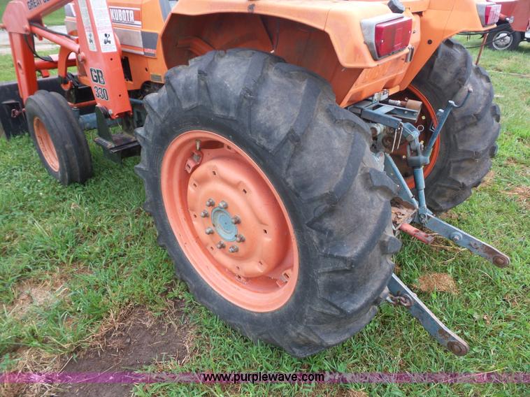 image for item BK9627 Kubota L3750 tractor