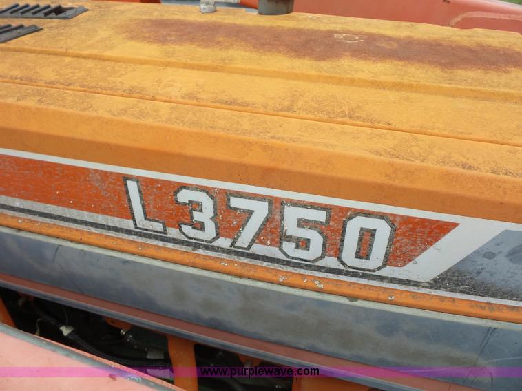 image for item BK9627 Kubota L3750 tractor