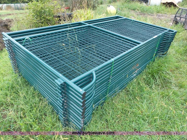 image for item BX9205 (46) metal fence panels