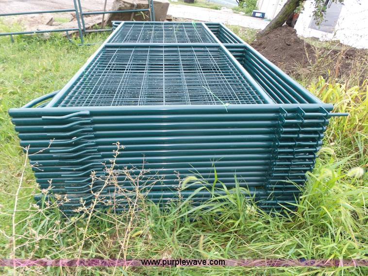 image for item BX9205 (46) metal fence panels