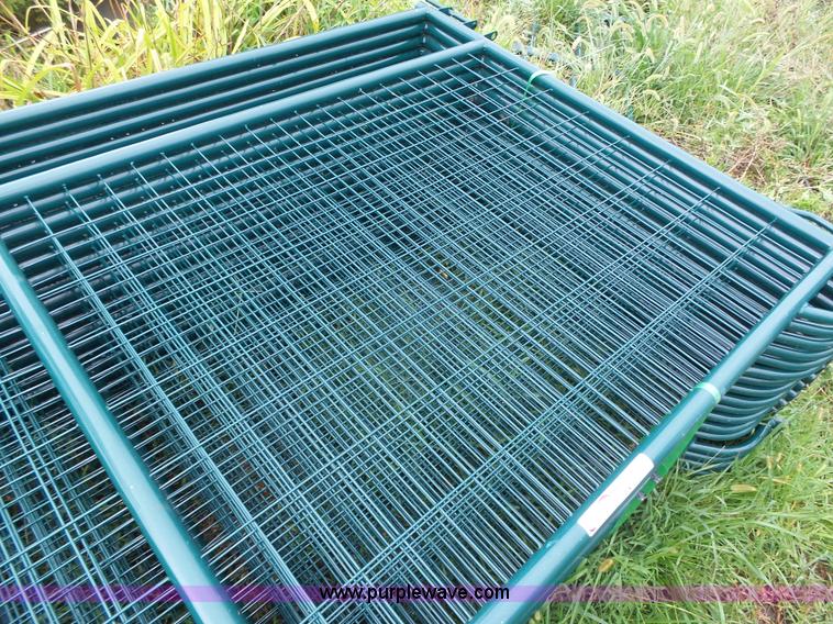 image for item BX9205 (46) metal fence panels