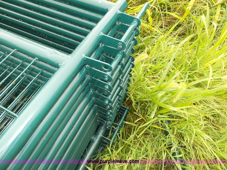 image for item BX9205 (46) metal fence panels