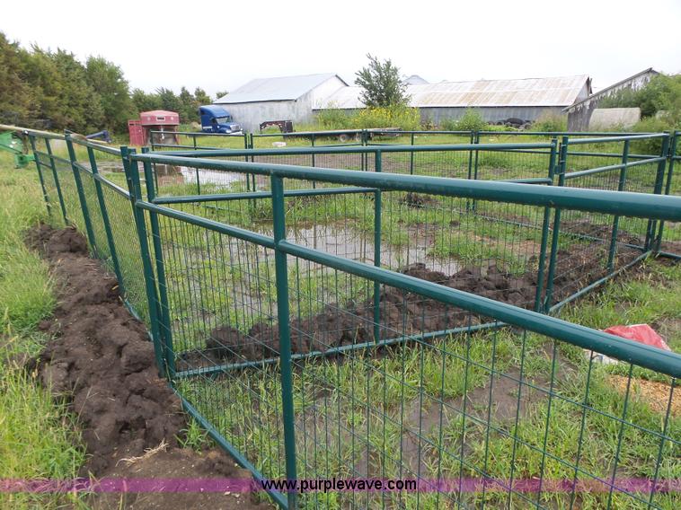 image for item BX9205 (46) metal fence panels