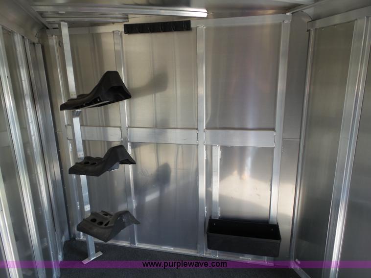 image for item BZ9818 2013 Featherlite 8533 horse trailer