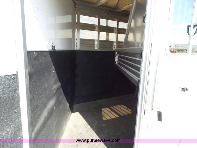 image for item BZ9818 2013 Featherlite 8533 horse trailer