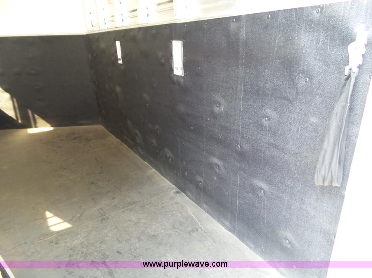 image for item BZ9818 2013 Featherlite 8533 horse trailer