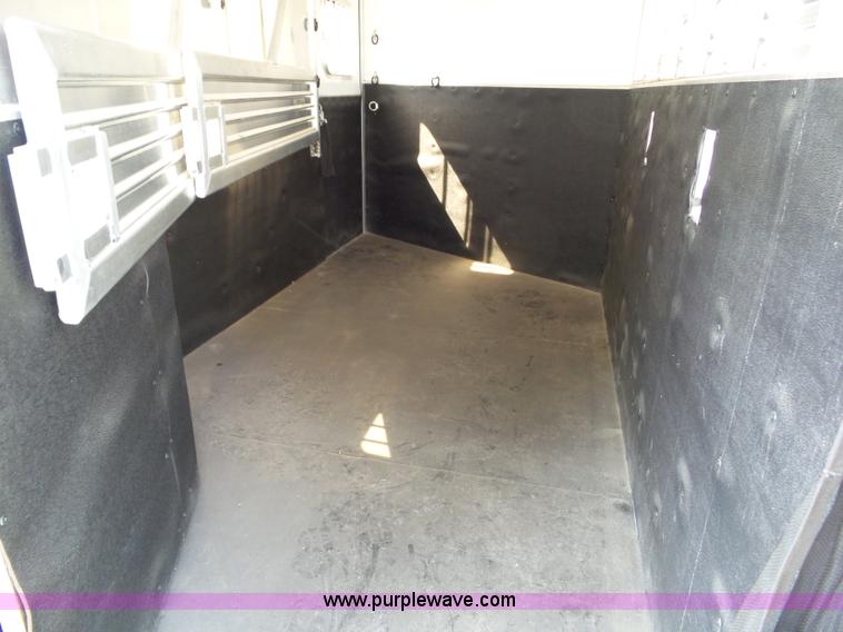 image for item BZ9818 2013 Featherlite 8533 horse trailer