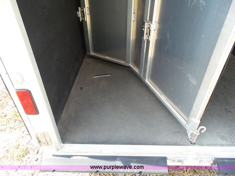 image for item BZ9818 2013 Featherlite 8533 horse trailer