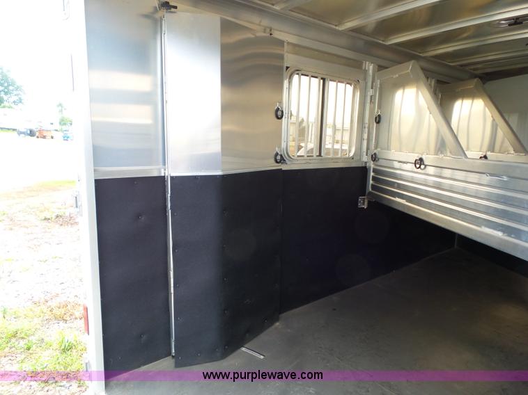 image for item BZ9818 2013 Featherlite 8533 horse trailer