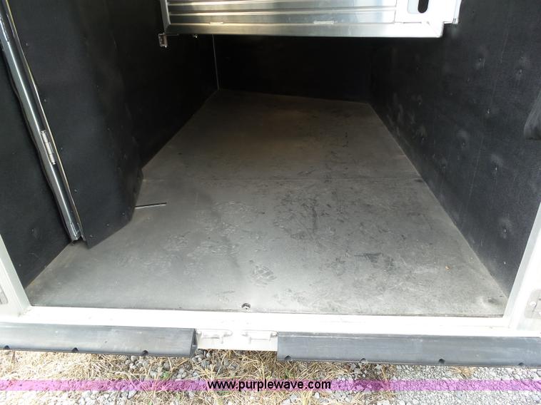 image for item BZ9818 2013 Featherlite 8533 horse trailer