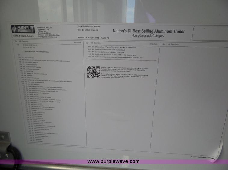 image for item BZ9818 2013 Featherlite 8533 horse trailer