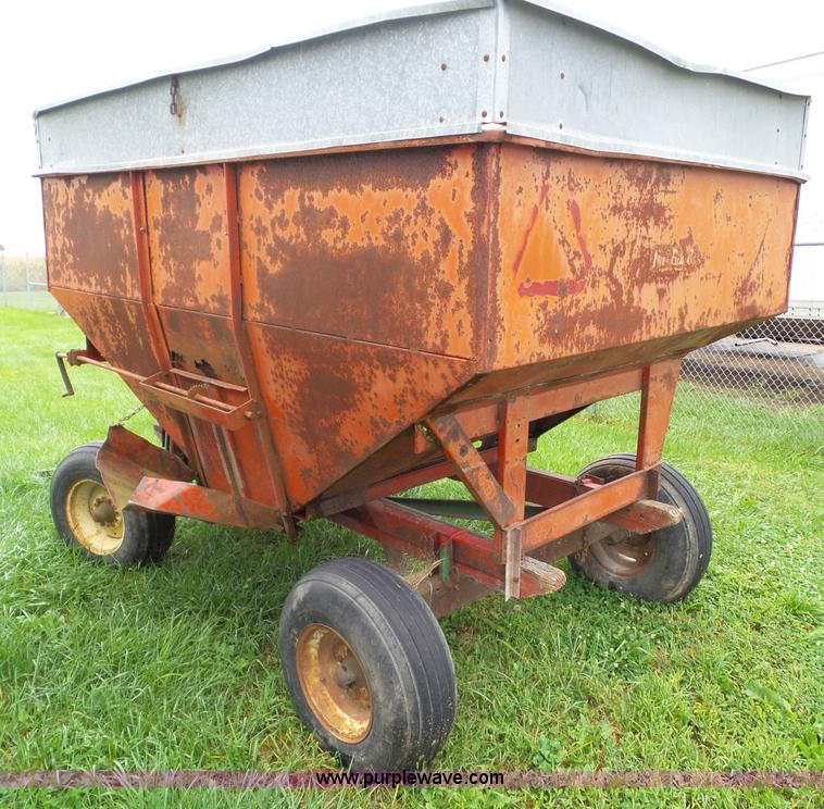 image for item BZ9835 Gravity wagon