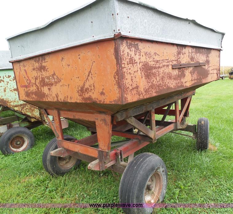 image for item BZ9835 Gravity wagon