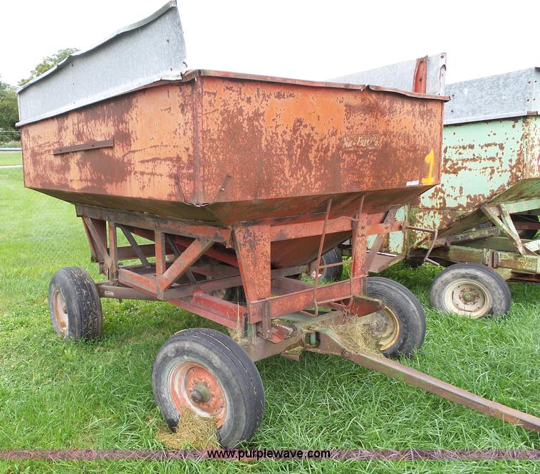 image for item BZ9835 Gravity wagon