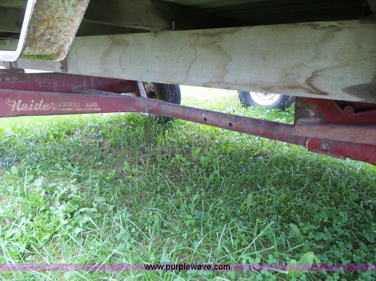 image for item BZ9837 Midwest M-10 grain wagon