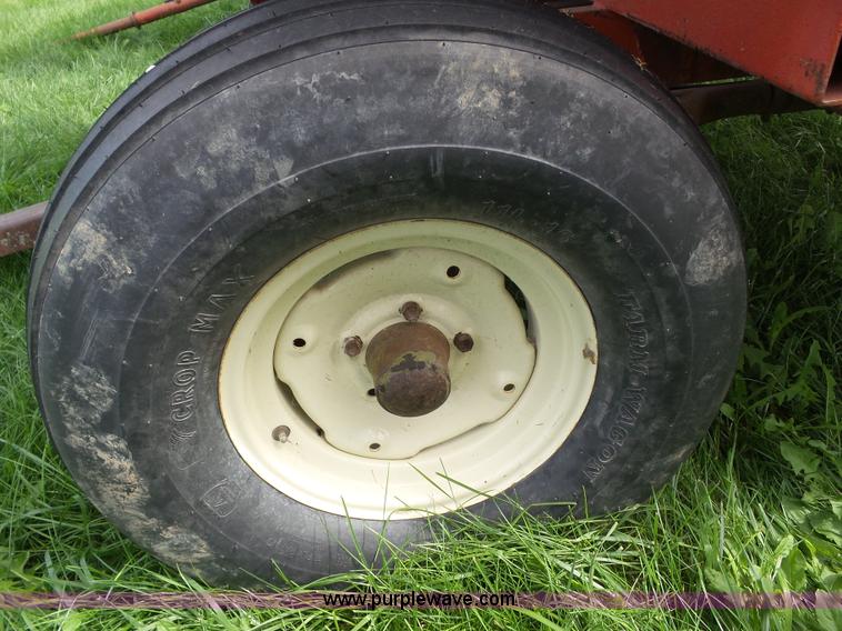 image for item BZ9838 M&W gravity wagon