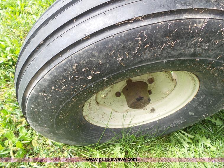 image for item BZ9838 M&W gravity wagon