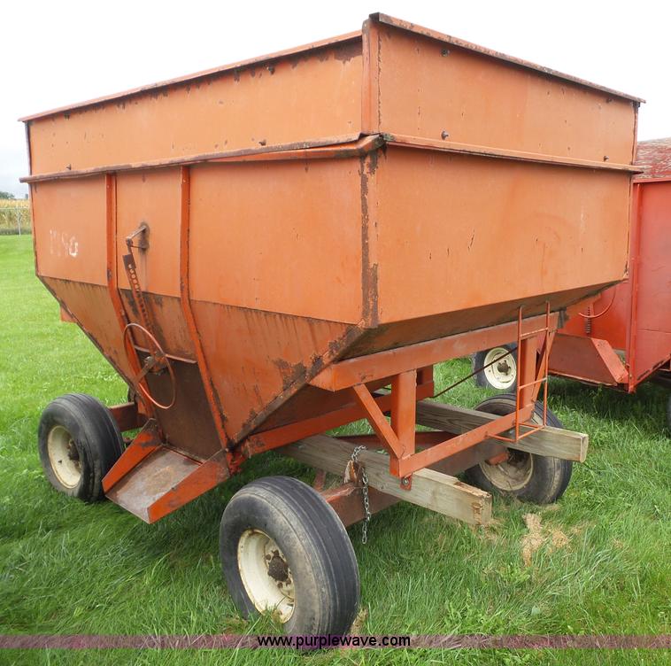 image for item BZ9839 Gravity wagon