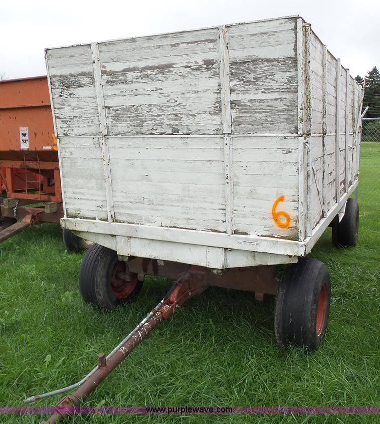 image for item BZ9840 Midwest M-10 grain wagon