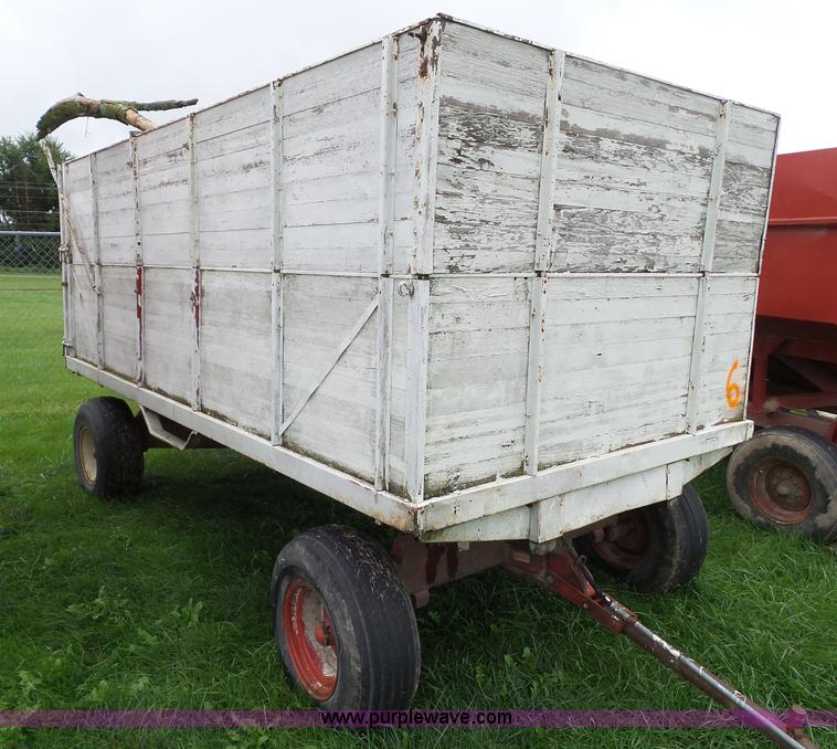 image for item BZ9840 Midwest M-10 grain wagon